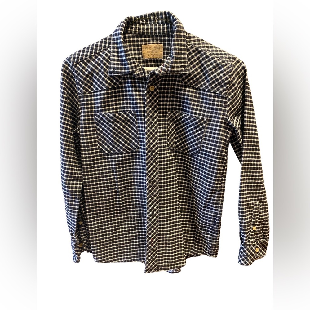 Rose pistol plain button up